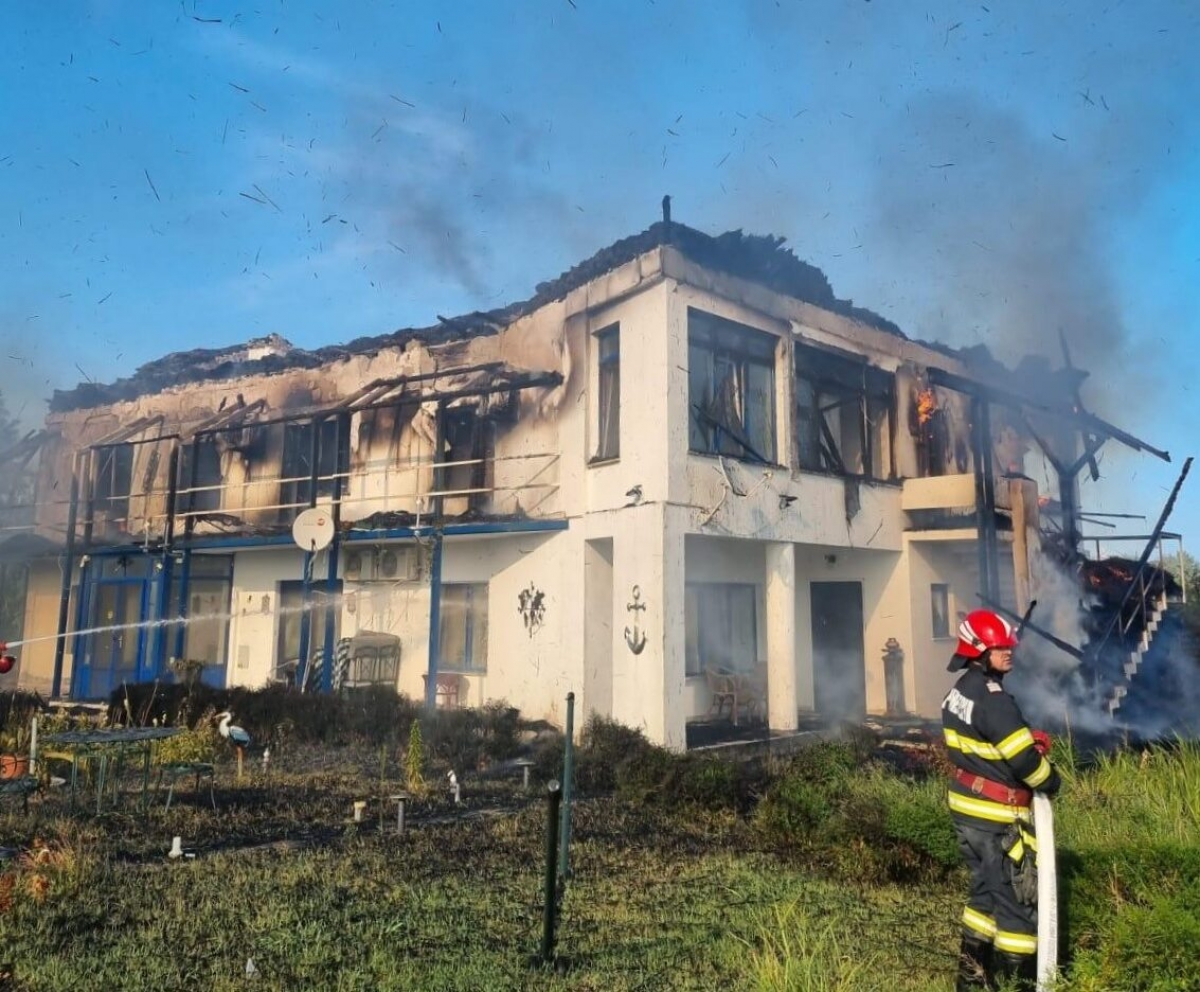 incendiu vila mitrea